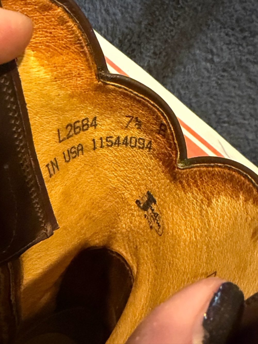 Justin Boots Tan Distressed Vintage Goat Cowboy Boots - Box Label - Picture 5 of 5